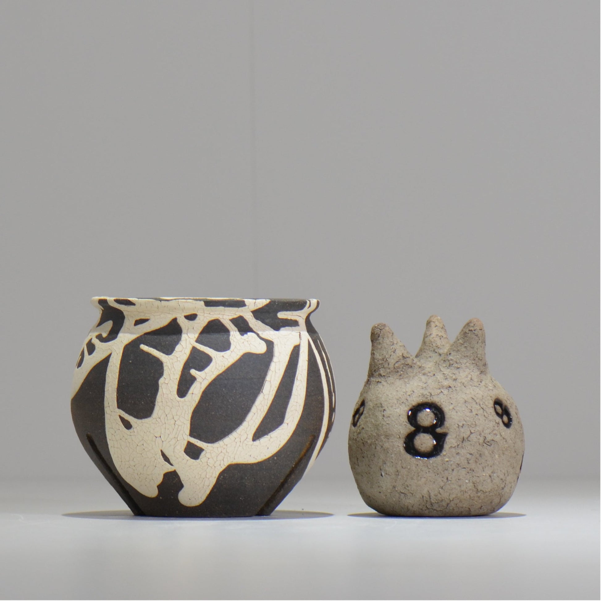 沼野 秀章 / 黒二白 / S  / nh_bw06_s / 約φ9.7cm / 植木鉢