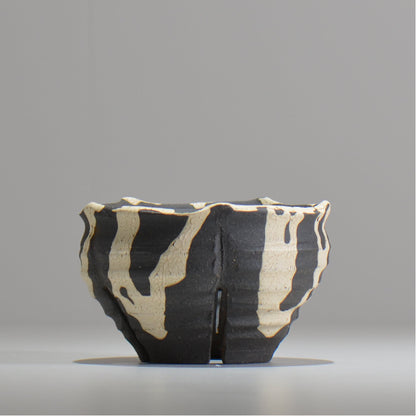 沼野 秀章 / 黒二白 / S  / nh_bw07_m / 約φ12.5cm / 植木鉢