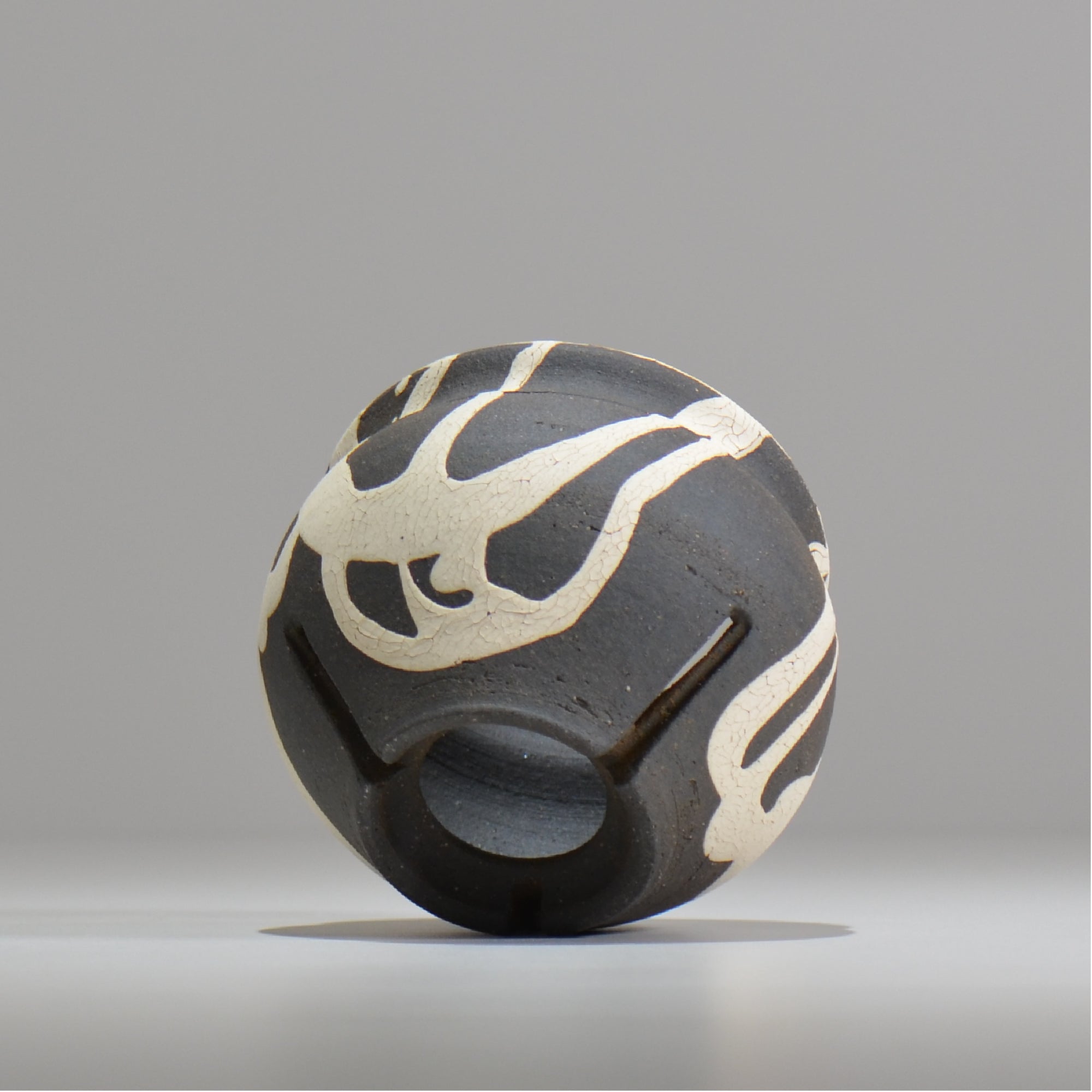沼野 秀章 / 黒二白 / S  / nh_bw09_s / 約φ10cm / 植木鉢