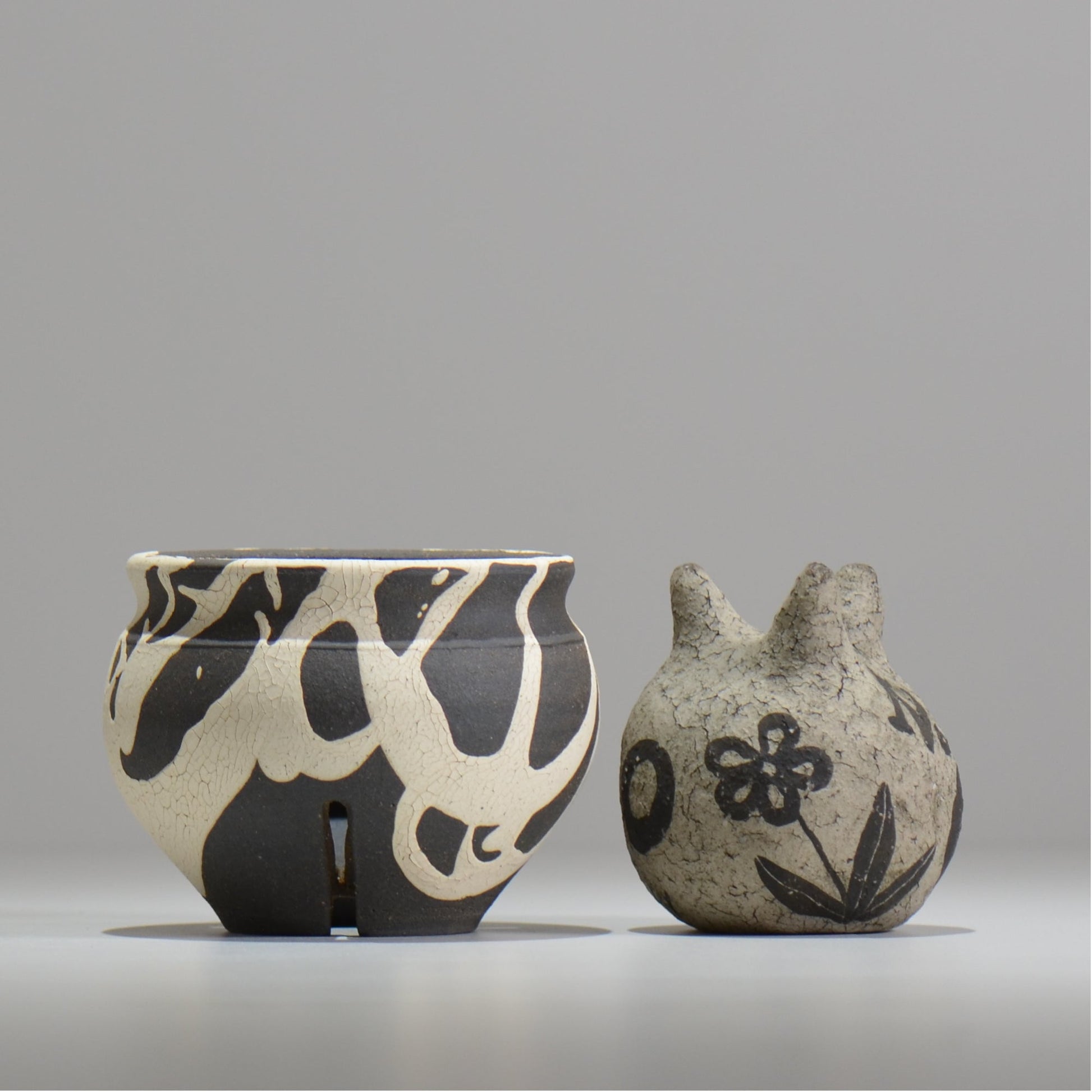 沼野 秀章 / 黒二白 / S  / nh_bw09_s / 約φ10cm / 植木鉢