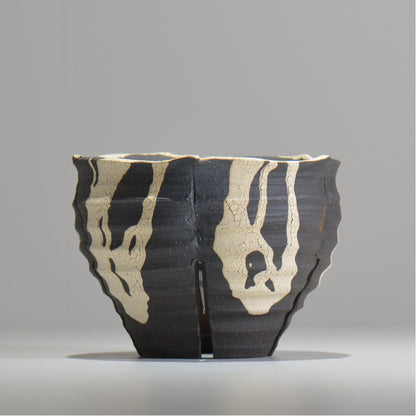 沼野 秀章 / 黒二白 / S  / nh_bw18_m / 約φ14.5cm / 植木鉢