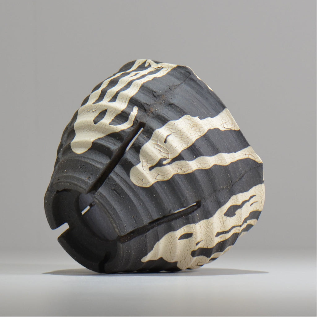 沼野 秀章 / 黒二白 / S  / nh_bw18_m / 約φ14.5cm / 植木鉢