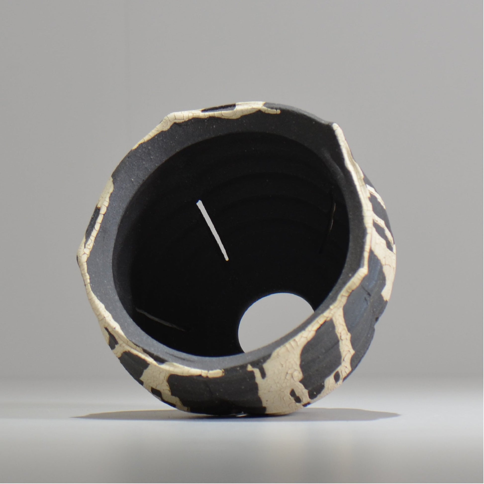 沼野 秀章 / 黒二白 / S  / nh_bw18_m / 約φ14.5cm / 植木鉢