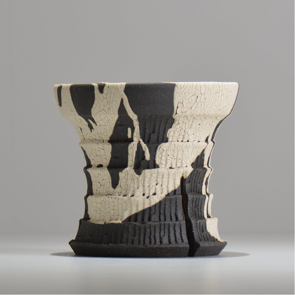 沼野 秀章 / 黒二白 / S  / nh_bw19_m / 約φ14.5cm / 植木鉢