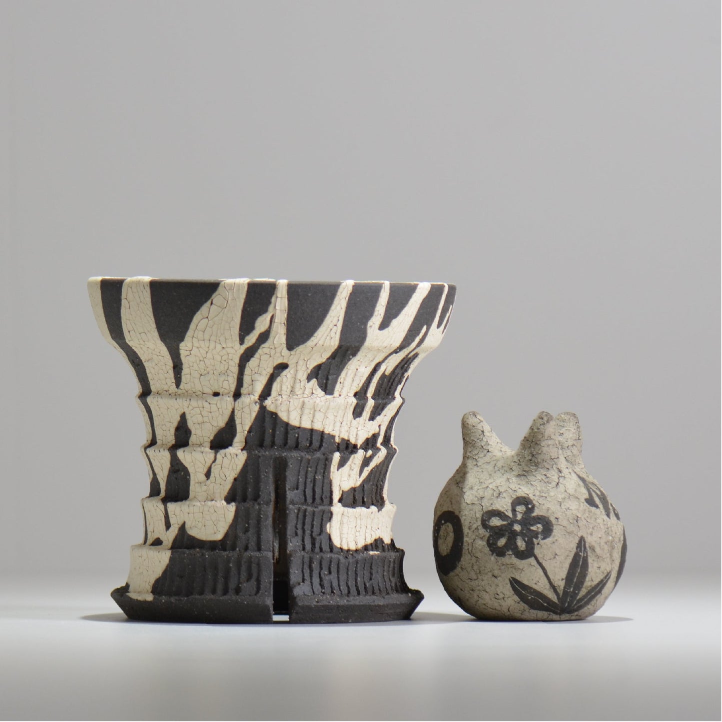 沼野 秀章 / 黒二白 / S  / nh_bw19_m / 約φ14.5cm / 植木鉢