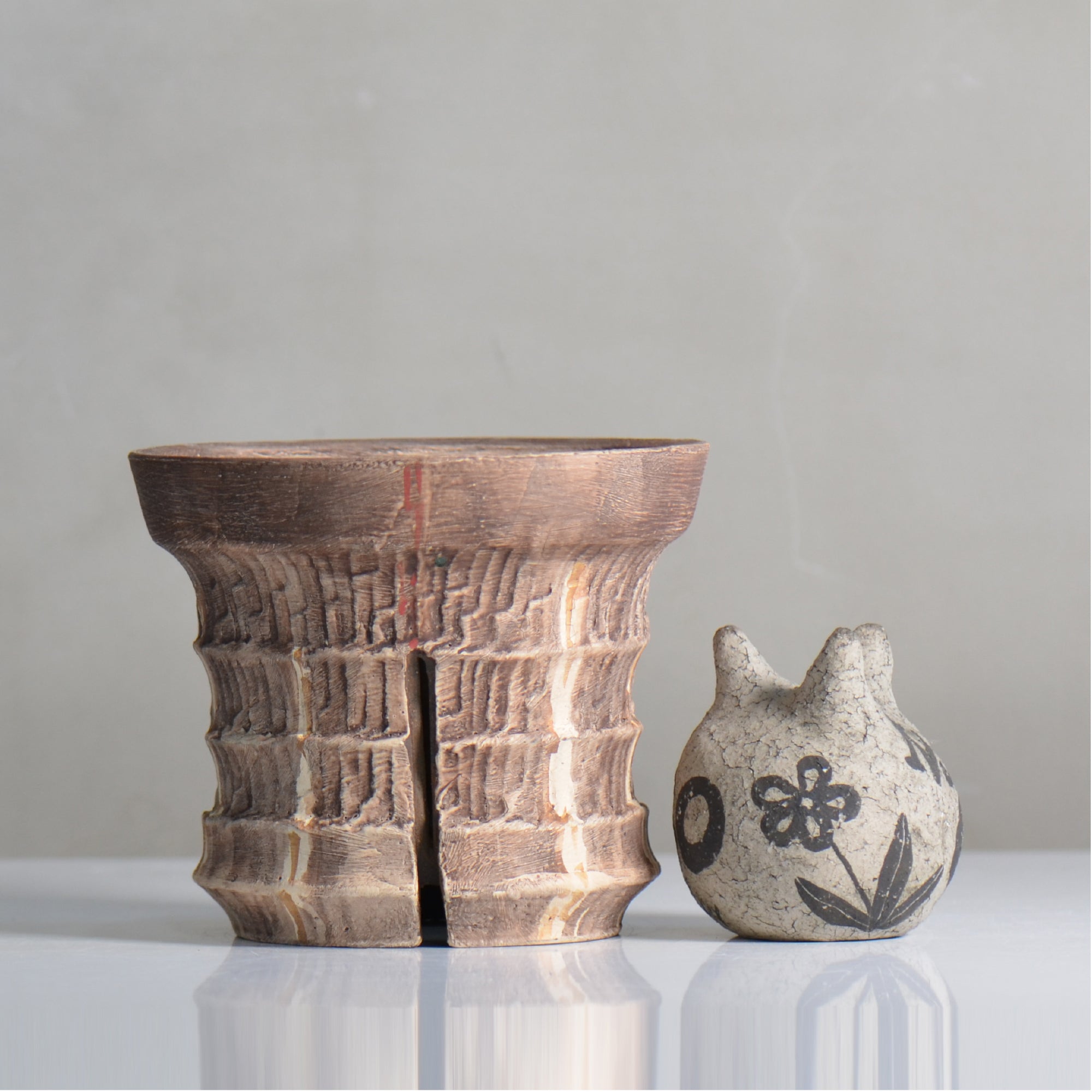 沼野 秀章 / 黒二白 / nh5_bw01_xs / 約φ7cm / 植木鉢 – ハチラボ