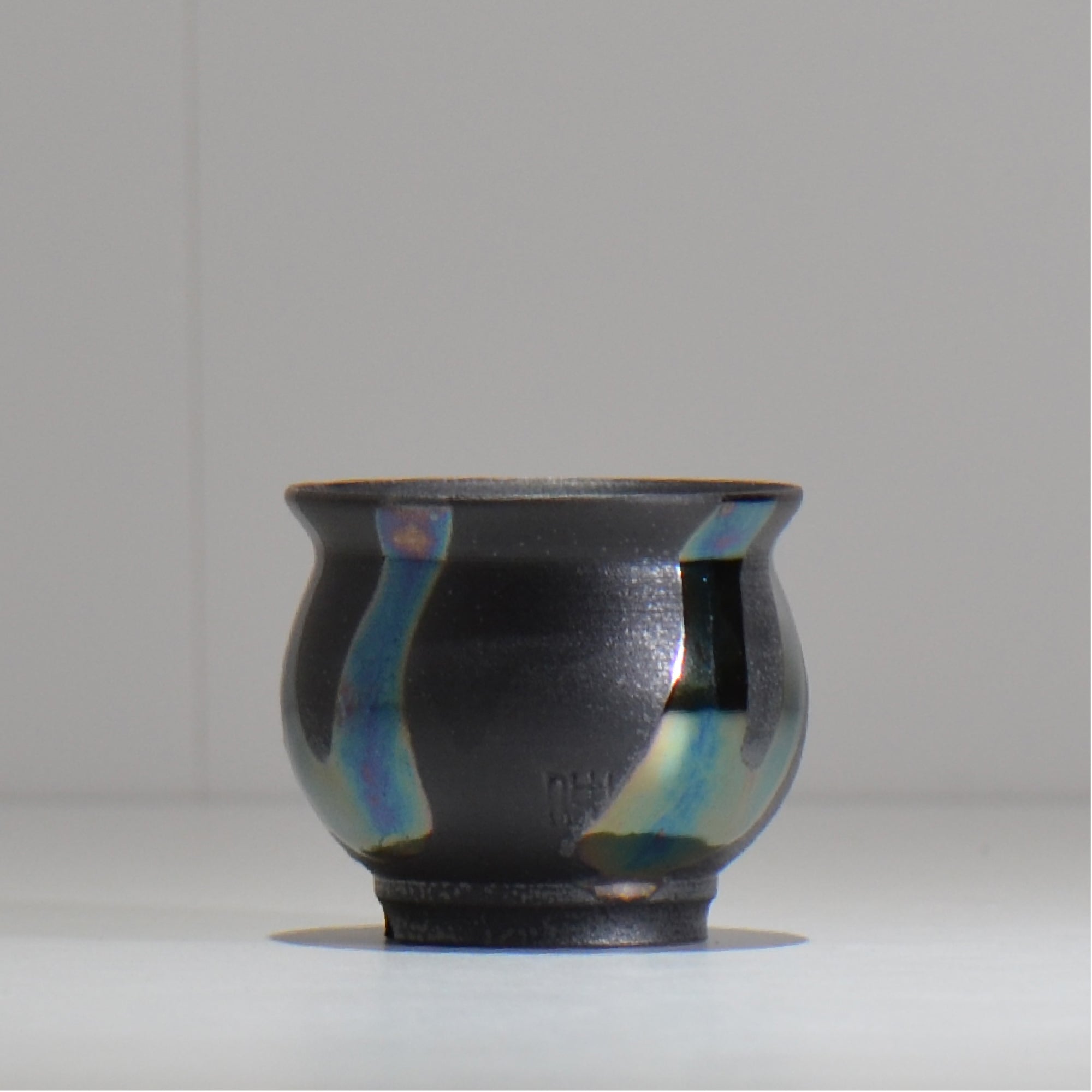菊地元野 / AVOCADO BORDER ブラック 03/ L / 約φ16cm / 植木鉢 – ハチラボ