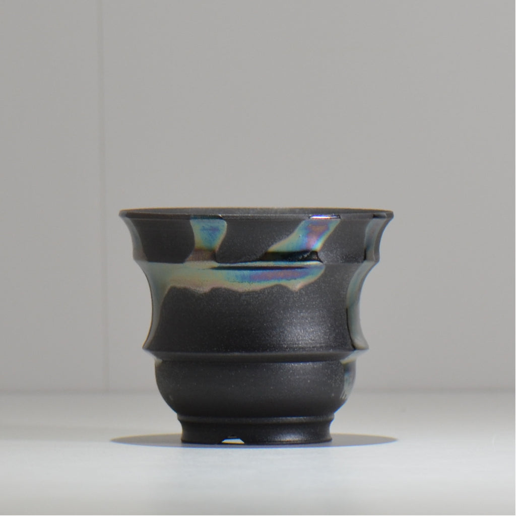 Naka / マダラ黒  / no_mb05_s / 約 φ10cm / 植木鉢