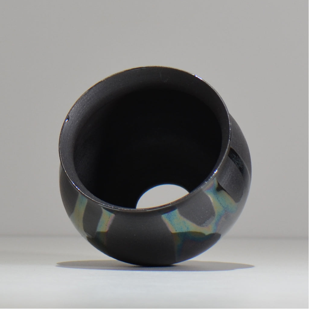 Naka / マダラ黒  / no_mb07_s / 約 φ10cm / 植木鉢