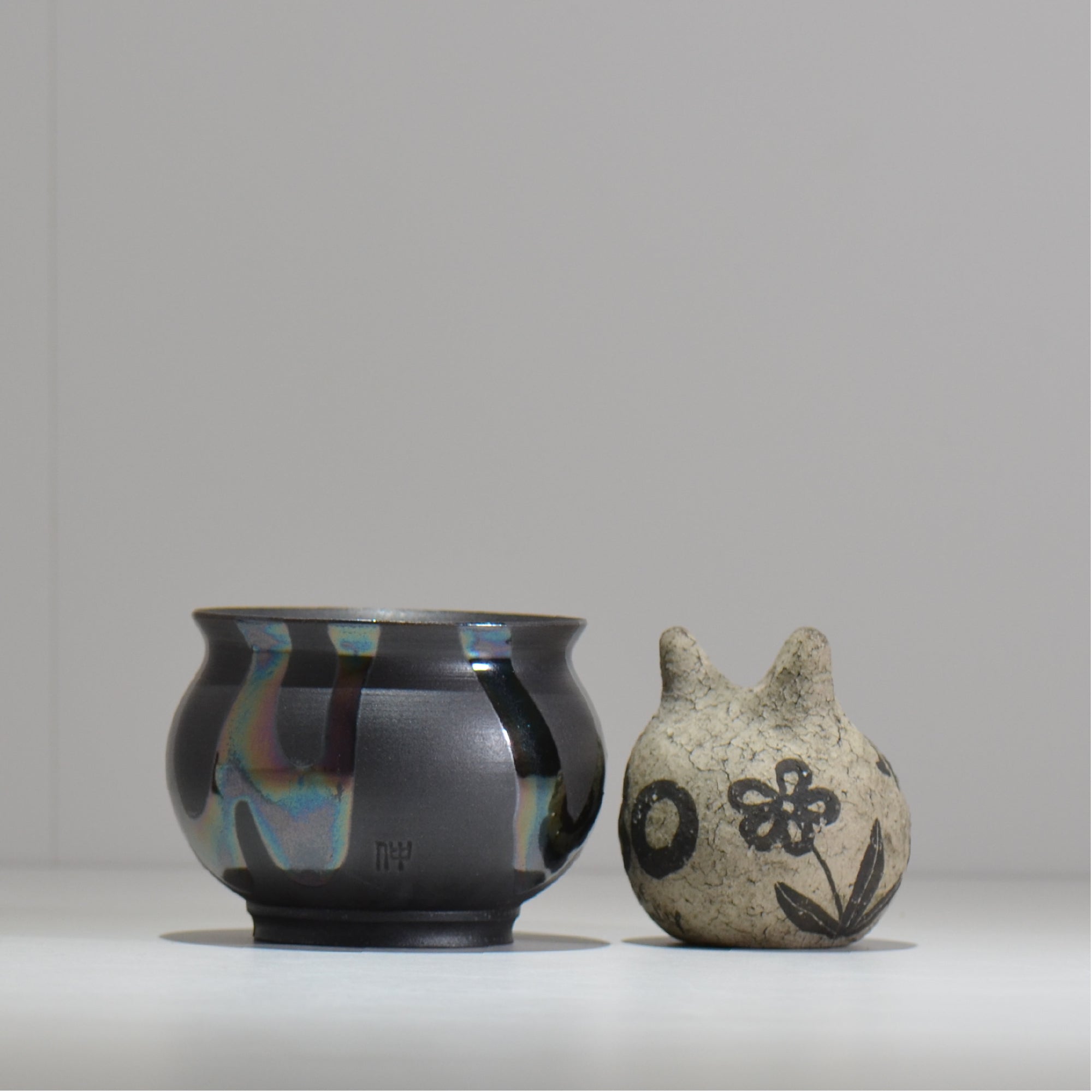 Naka / マダラ黒  / no_mb07_s / 約 φ10cm / 植木鉢
