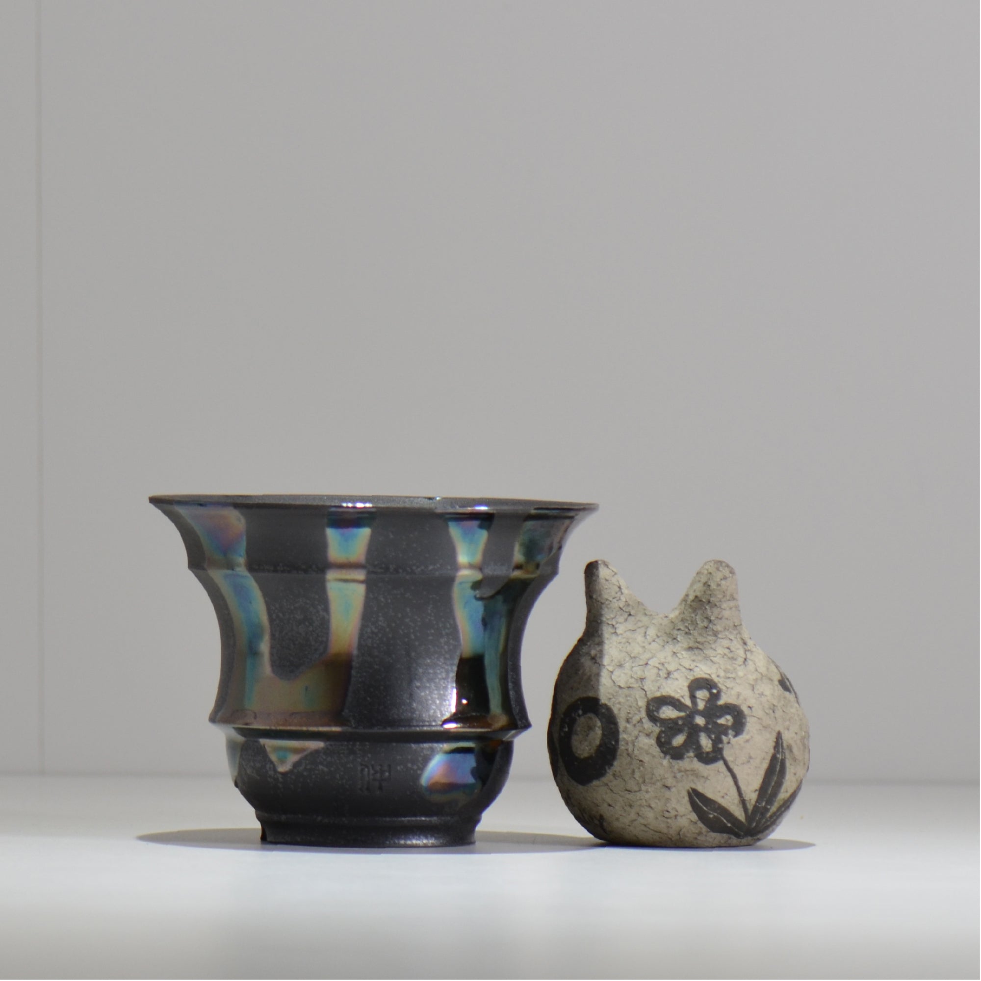 Naka / マダラ黒  / no_mb08_m/ 約 φ12.7cm / 植木鉢