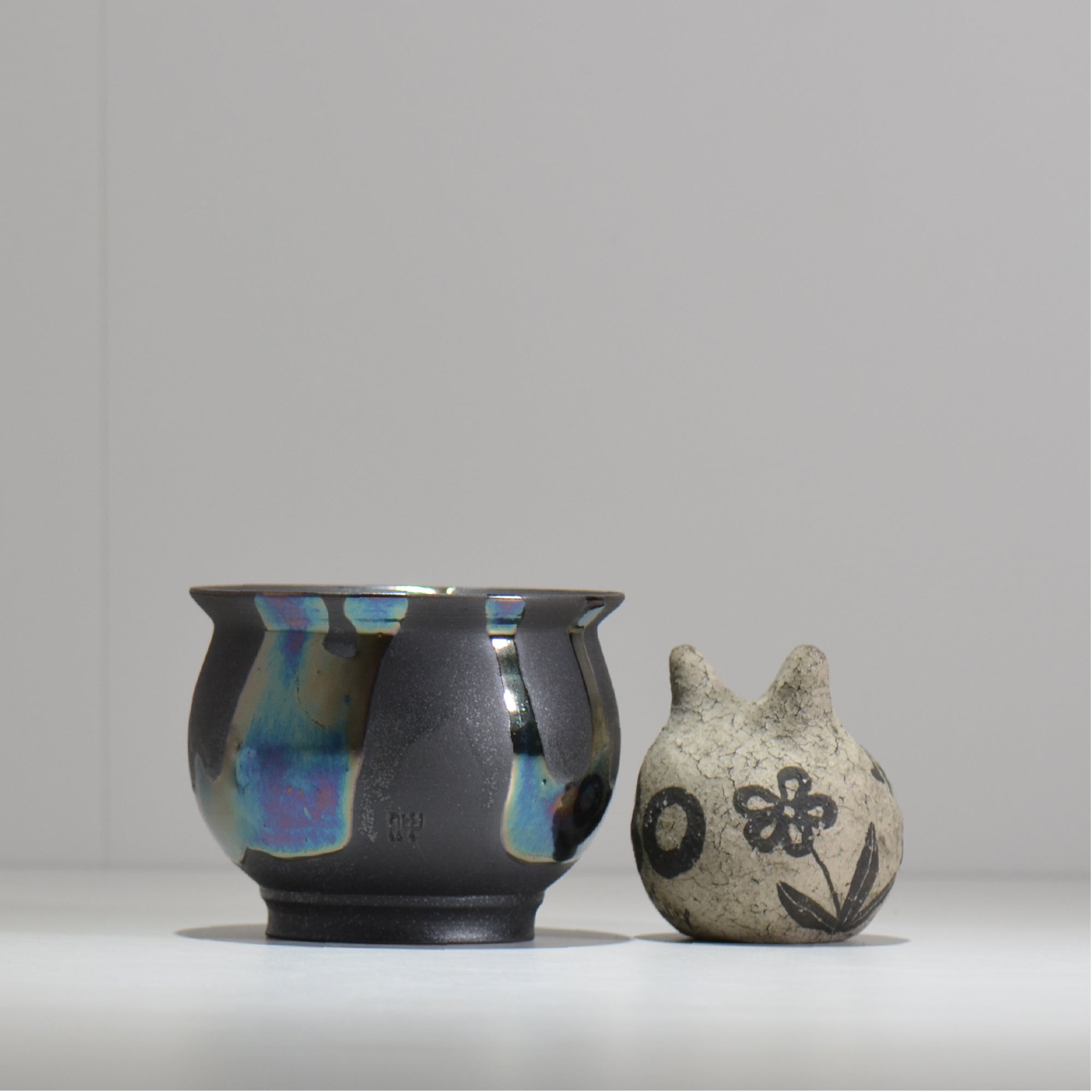 Naka / マダラ黒  / no_mb10_s / 約 φ12cm / 植木鉢