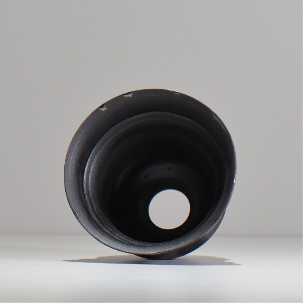 Naka / マダラ黒  / no_mb13_m / 約 φ12.5cm / 植木鉢