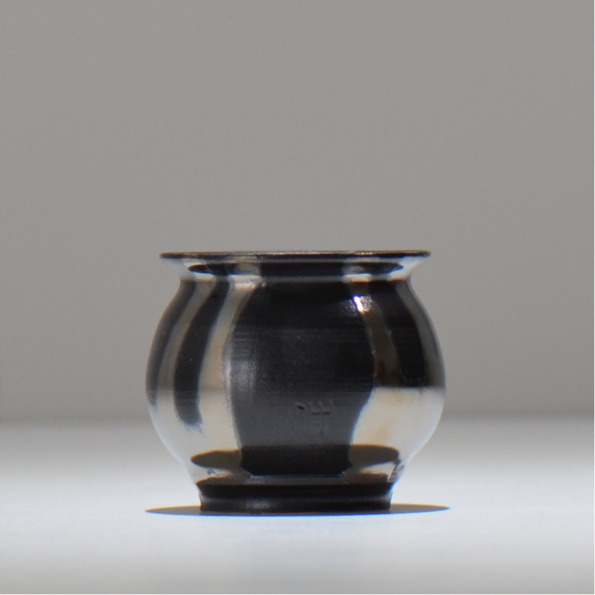 Naka / シルバーマダラ / no_sm01_xs / 約 φ6cm / 植木鉢