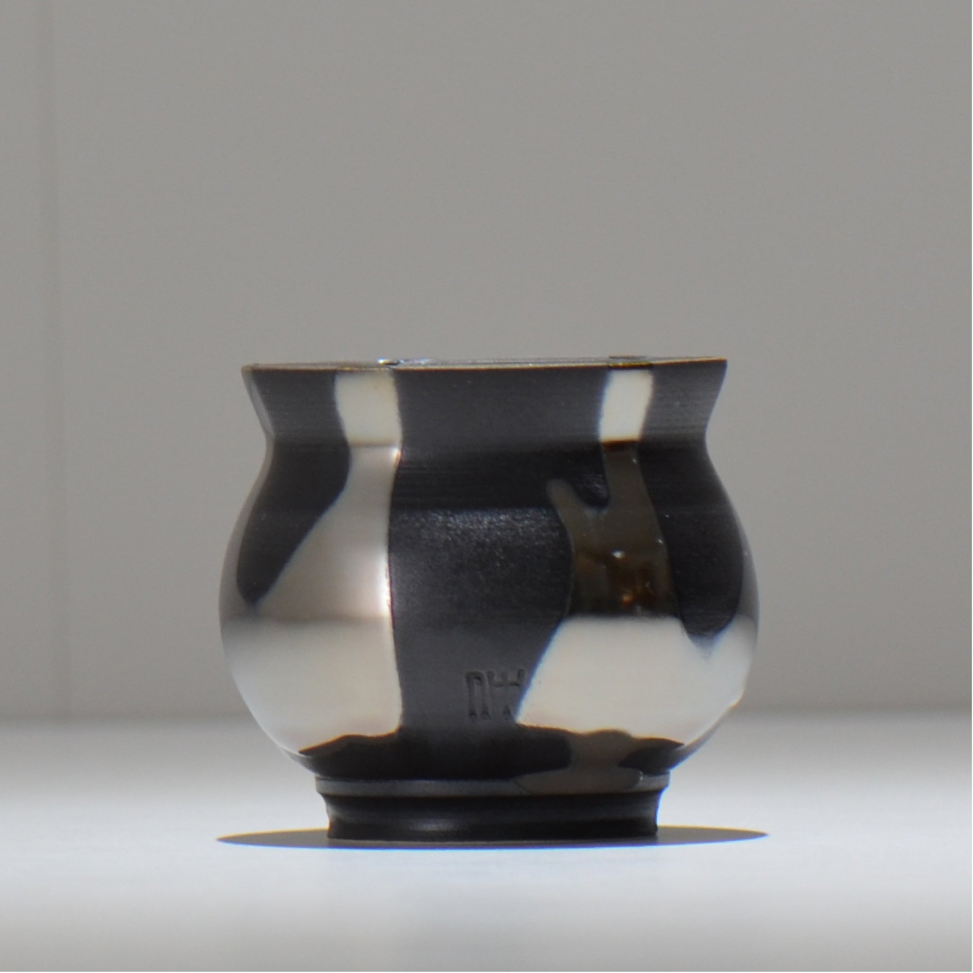 Naka / シルバーマダラ /  no_sm05_xs / 約 φ8cm / 植木鉢