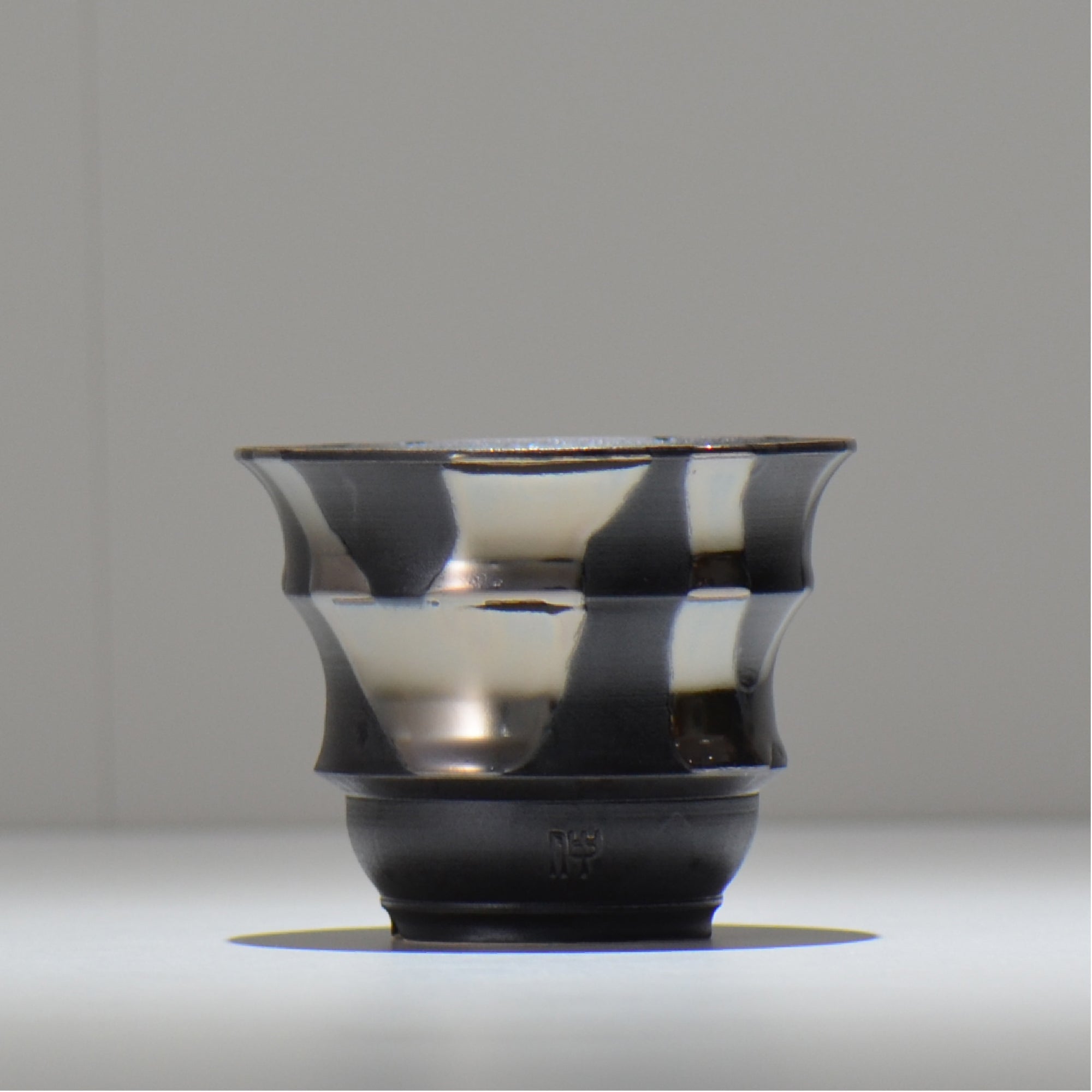 Naka / シルバーマダラ /  no_sm09_s / 約 φ11cm / 植木鉢