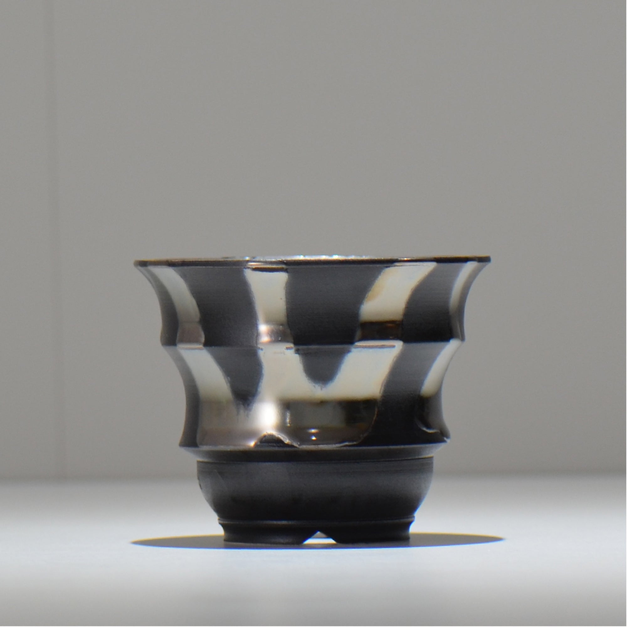 Naka / シルバーマダラ /  no_sm09_s / 約 φ11cm / 植木鉢