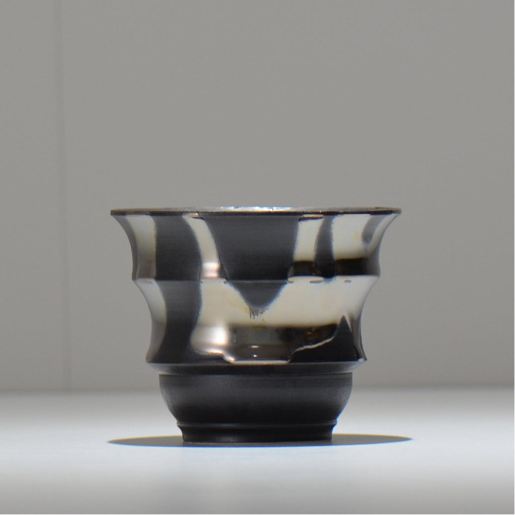 Naka / シルバーマダラ /  no_sm09_s / 約 φ11cm / 植木鉢