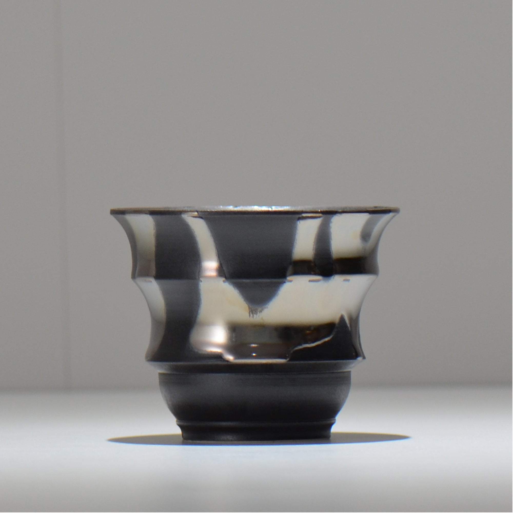 Naka / シルバーマダラ /  no_sm09_s / 約 φ11cm / 植木鉢