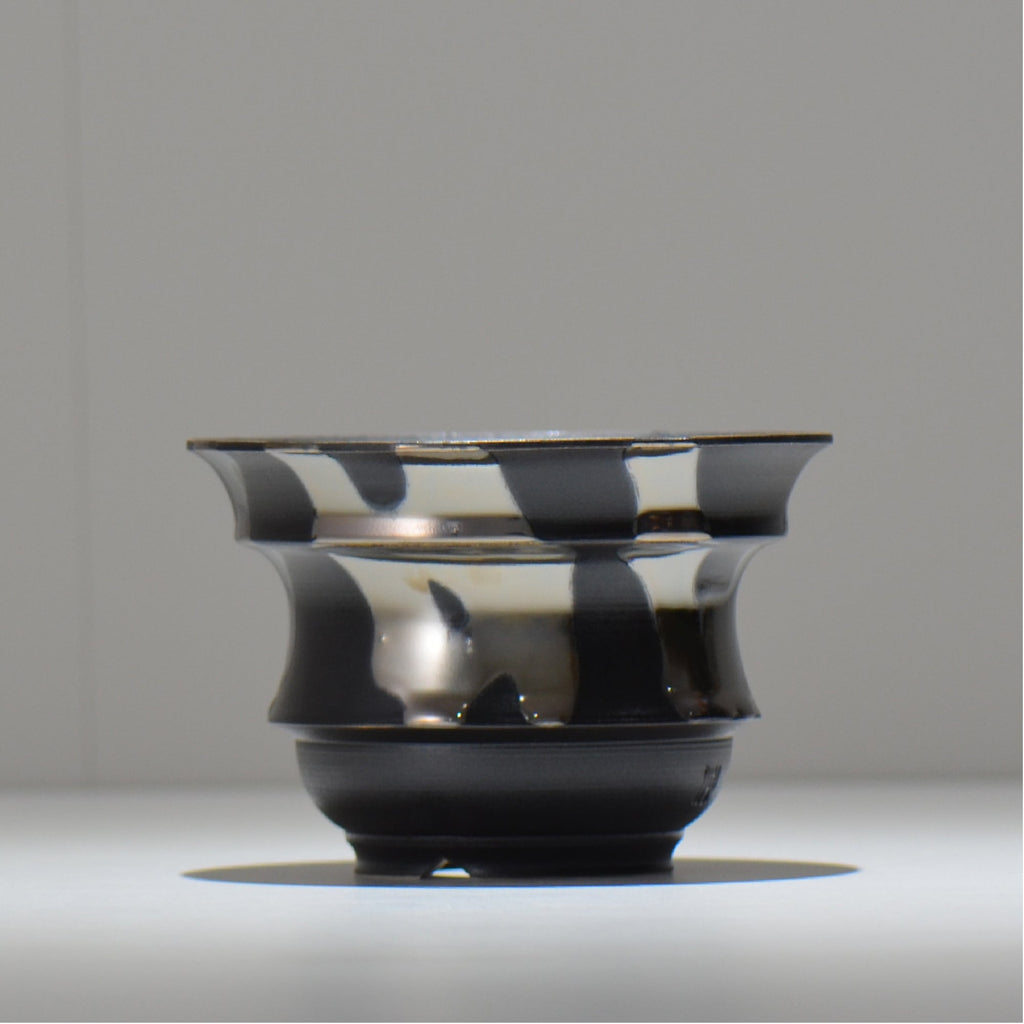 Naka / シルバーマダラ /  no_sm11_m / 約 φ14cm / 植木鉢