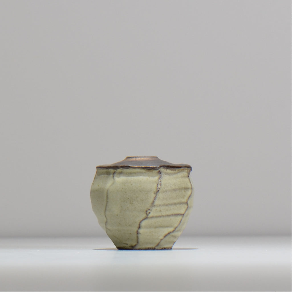 仲田唯希人/ 笠間長石釉花器 / ny_ichi02_xs / 底面 直径約3.5cm / 花瓶 