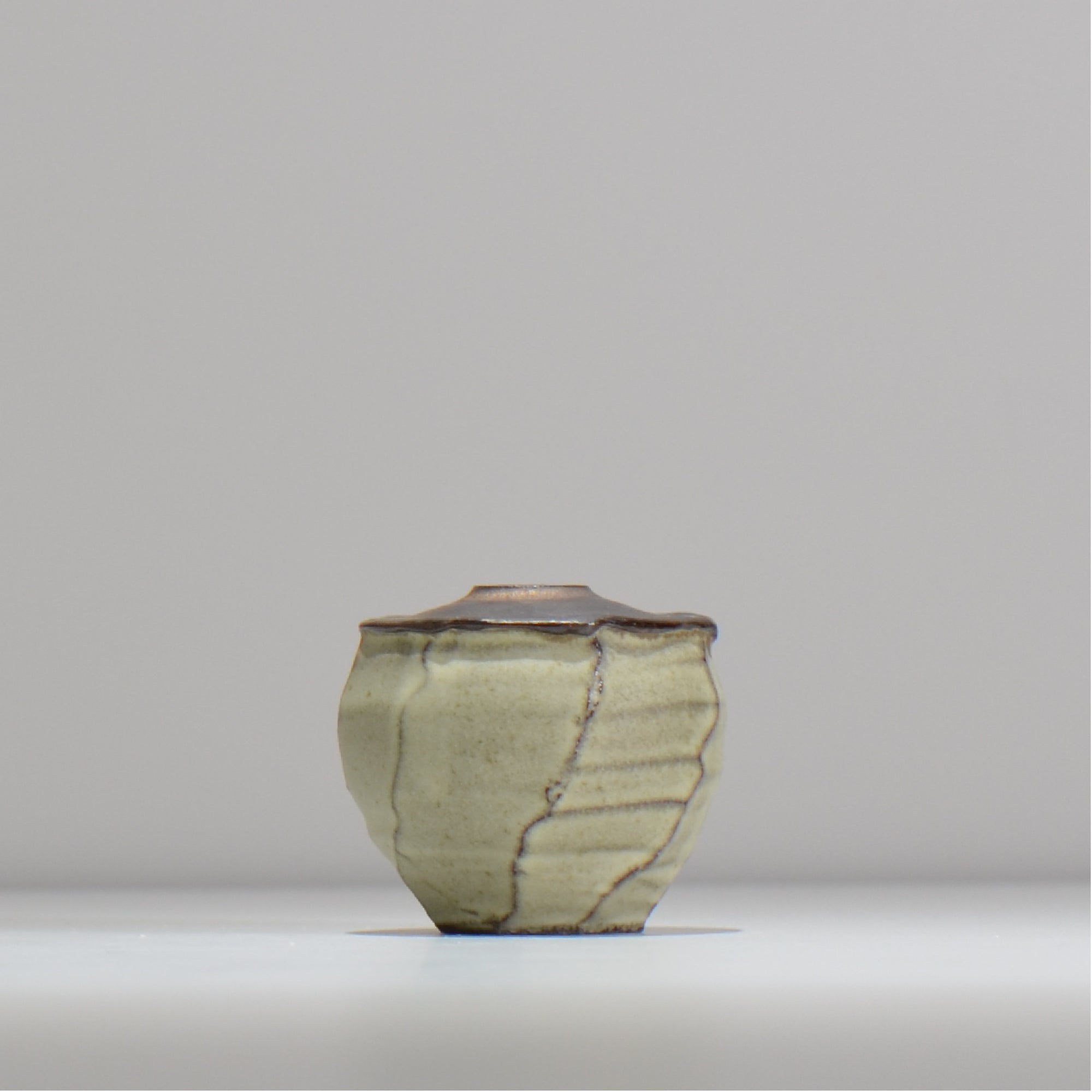 仲田唯希人/ 笠間長石釉花器 / ny_ichi02_xs / 底面 直径約3.5cm / 花瓶 