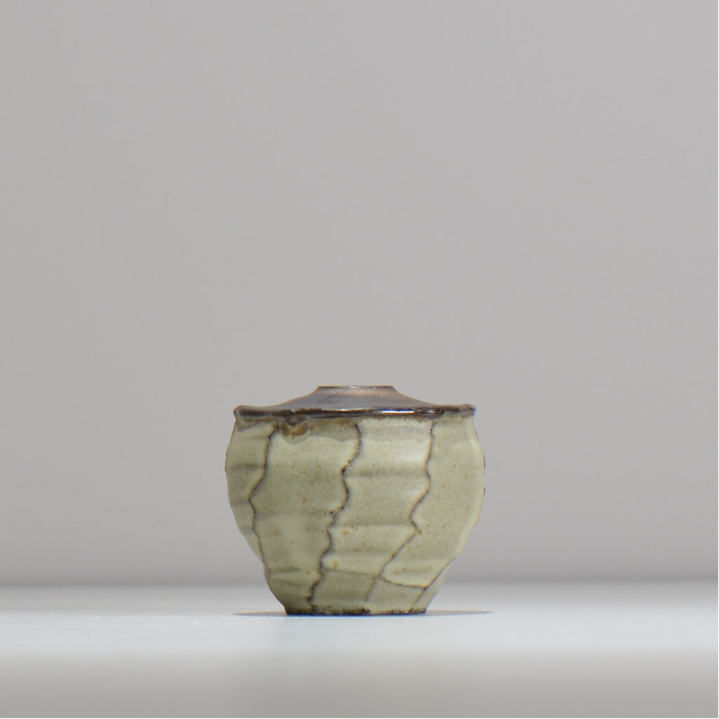 仲田唯希人/ 笠間長石釉花器 / ny_ichi02_xs / 底面 直径約3.5cm / 花瓶 