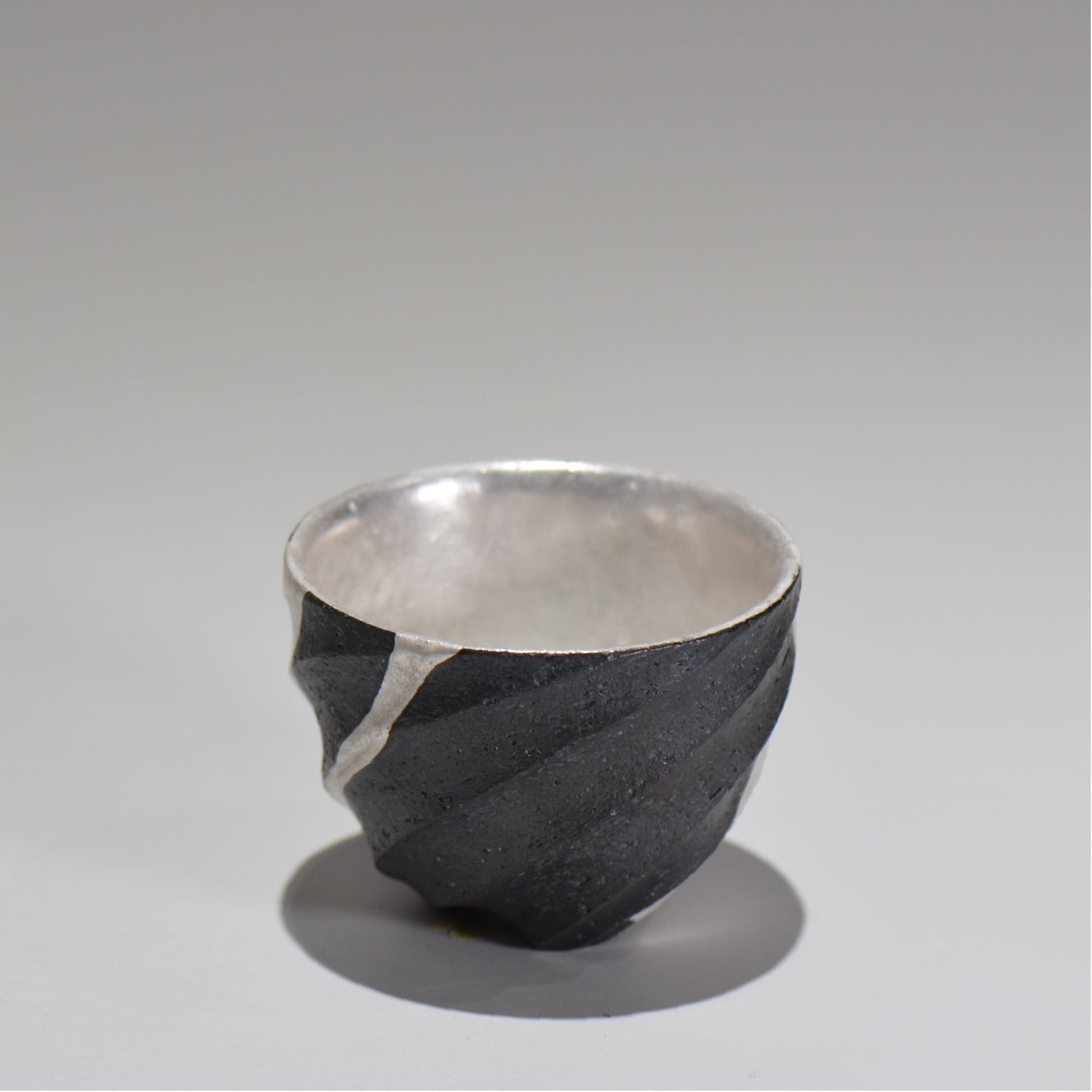 沖 誠  / 銀彩spiralぐい呑 /  om_01