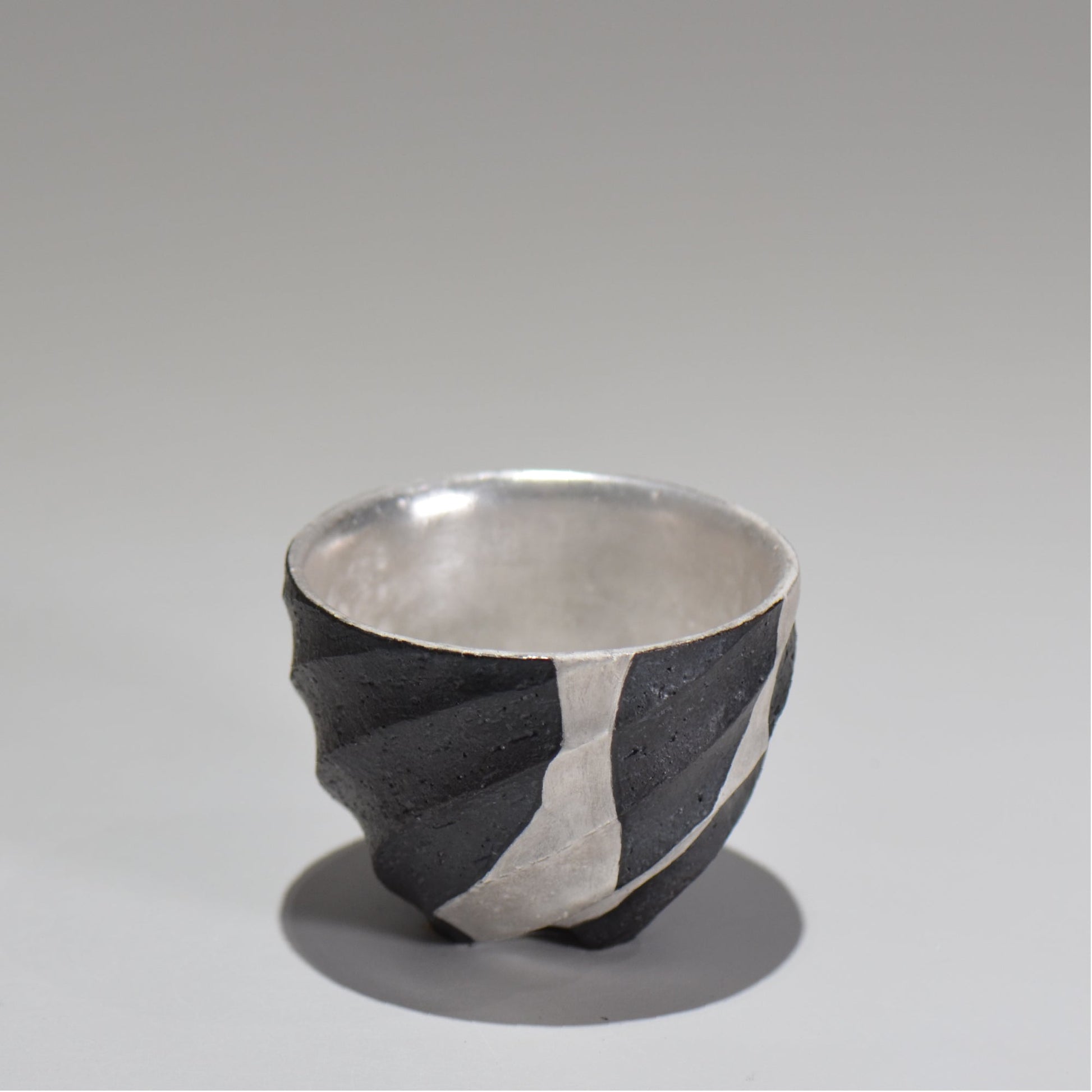 沖 誠  / 銀彩spiralぐい呑 /  om_01