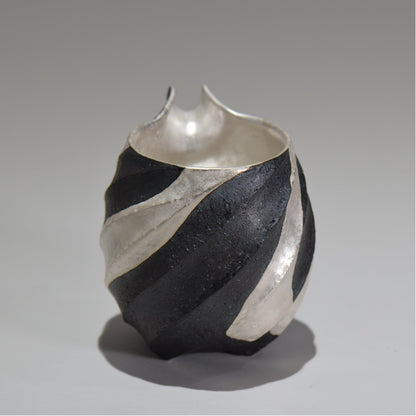 沖 誠  / 銀彩spiral ペンギン片口/  om_05