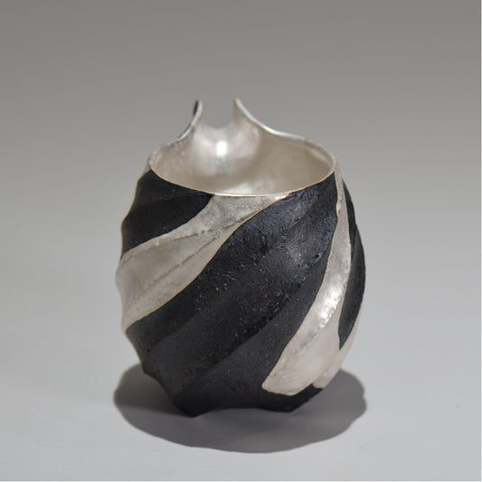 沖 誠  / 銀彩spiral ペンギン片口/  om_05