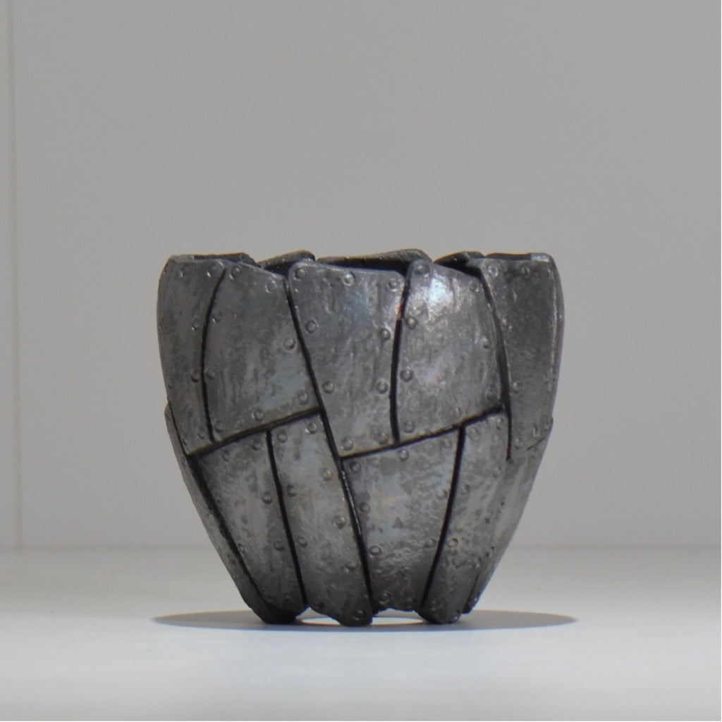 沖誠 / Rivet round 燻し銀彩  / om_irr01_s/ 約φ10cm  / 植木鉢