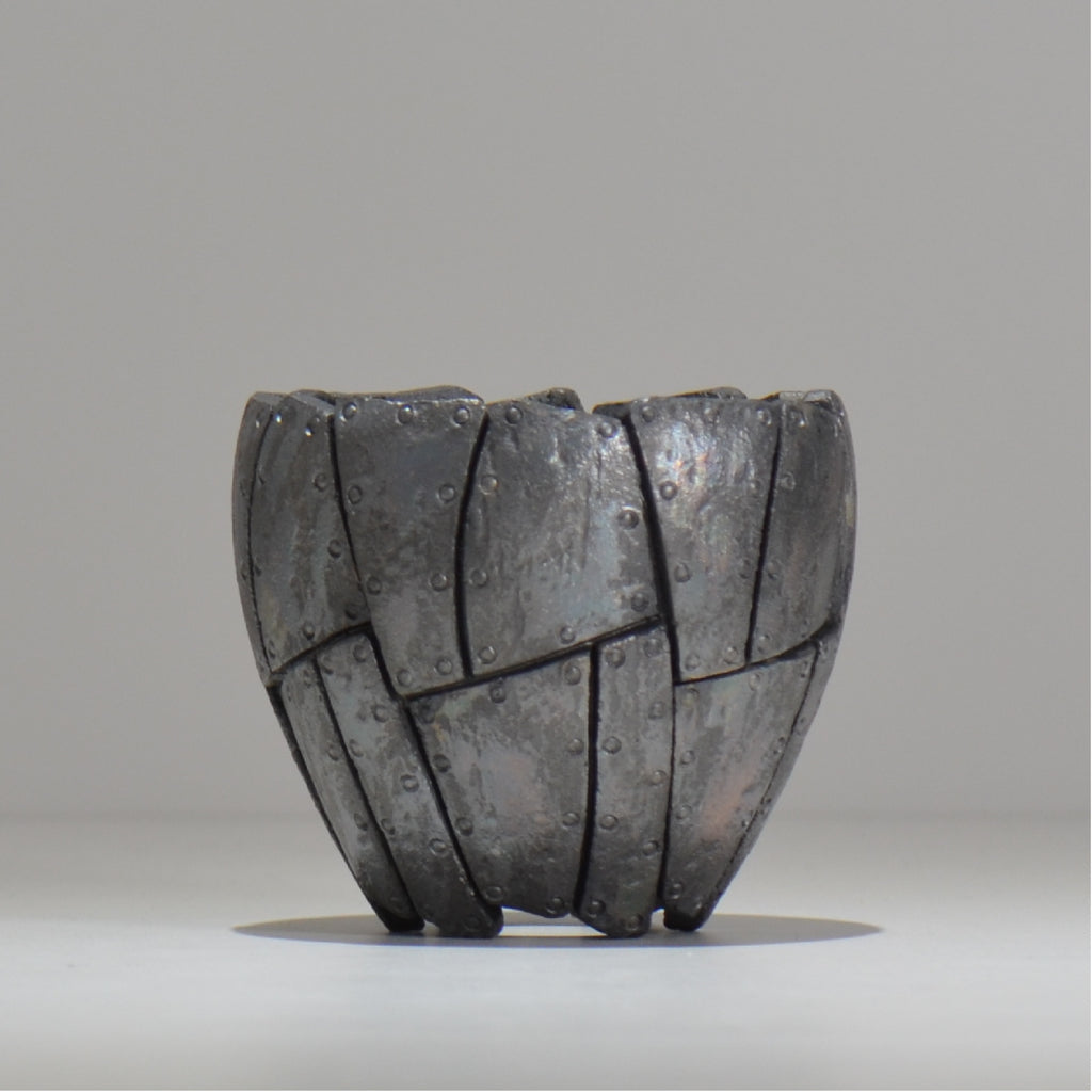 沖誠 / Rivet round 燻し銀彩 / om_irr04_s/ 約φ10cm  / 植木鉢