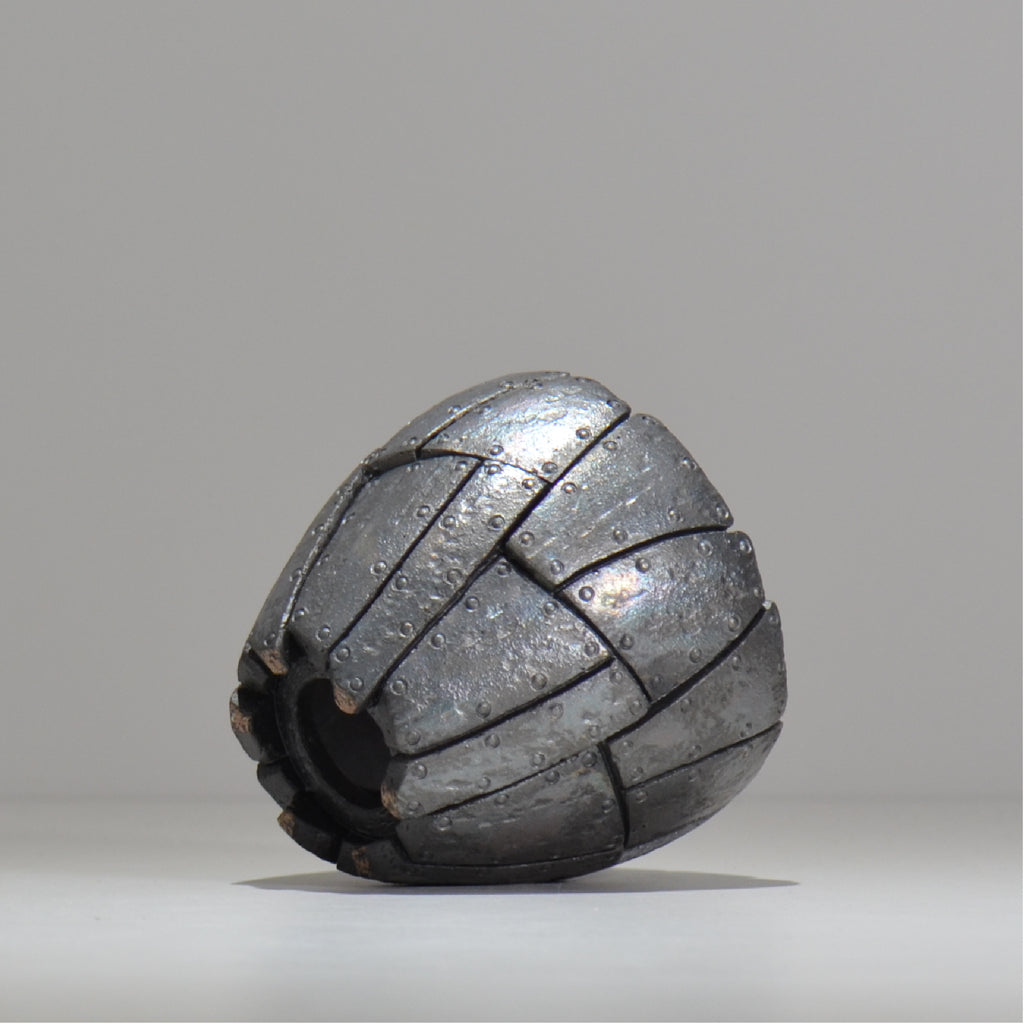 沖誠 / Rivet round 燻し銀彩 / om_irr04_s/ 約φ10cm  / 植木鉢