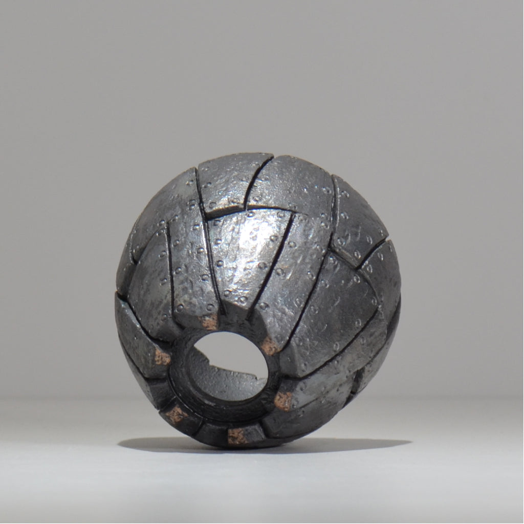 沖誠 / Rivet round 燻し銀彩 / om_irr04_s/ 約φ10cm  / 植木鉢