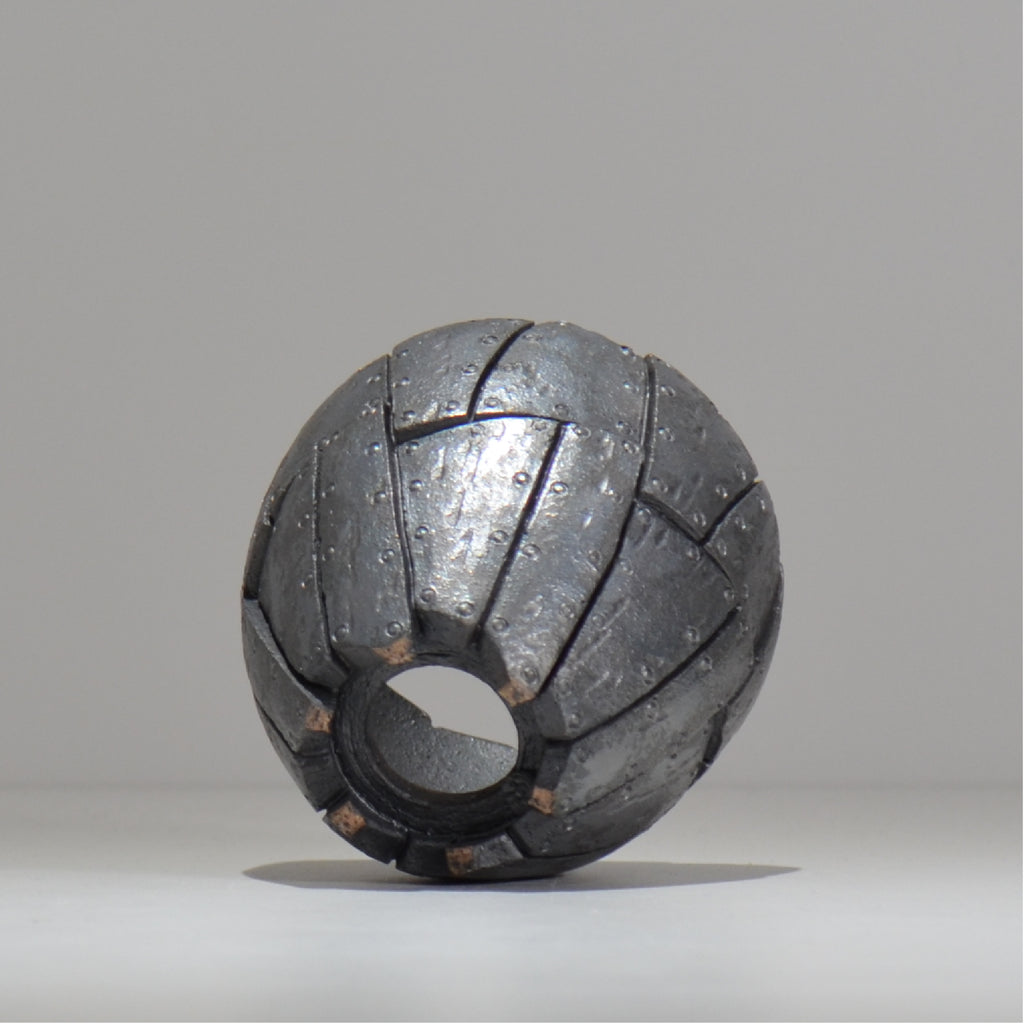 沖誠 / Rivet round 燻し銀彩 / om_irr05_m / 約φ13.3cm  / 植木鉢
