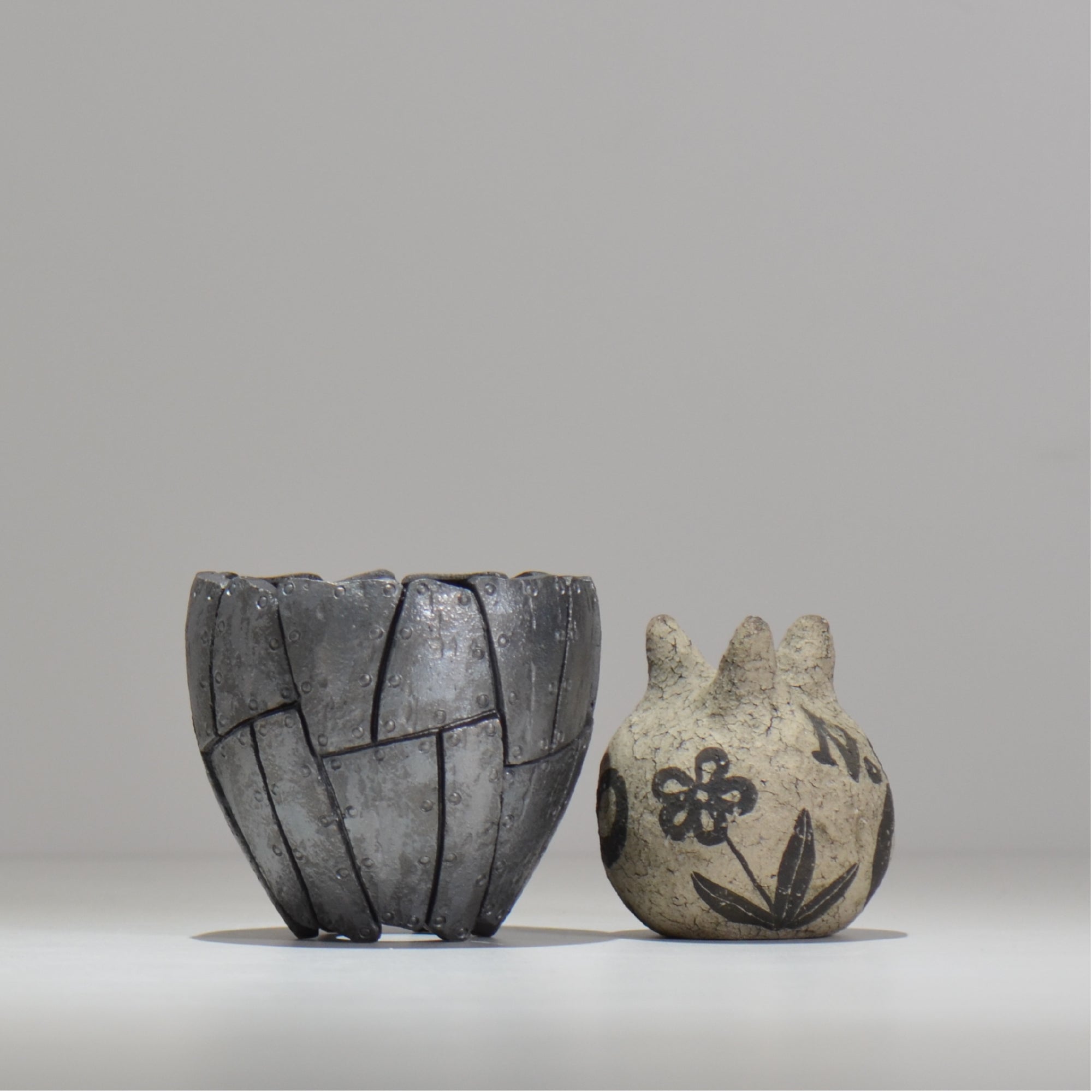 沖誠 / Rivet round 燻し銀彩 / om_irr05_m / 約φ13.3cm  / 植木鉢