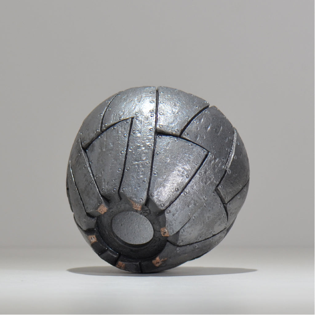 沖誠 / Rivet round 燻し銀彩 / om_irr09_l / 約φ17.5cm  / 植木鉢