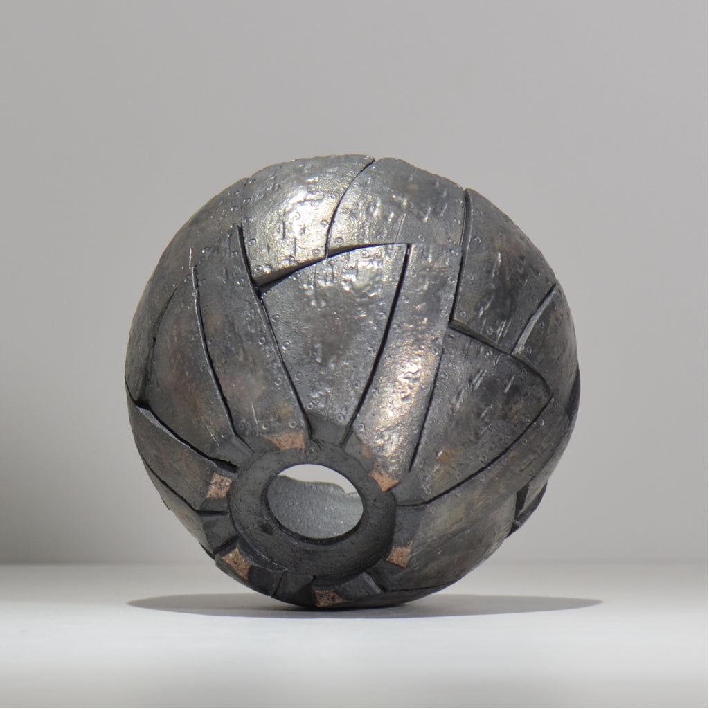 沖誠 / Rivet round 燻し銀彩  / om_irr10_l / 約φ16.5cm  / 植木鉢