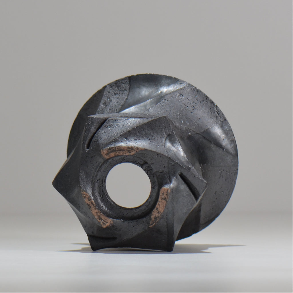 沖誠 /  spiral cylinder 黒釉  / om_ksc01_s / 約φ12cm  / 植木鉢