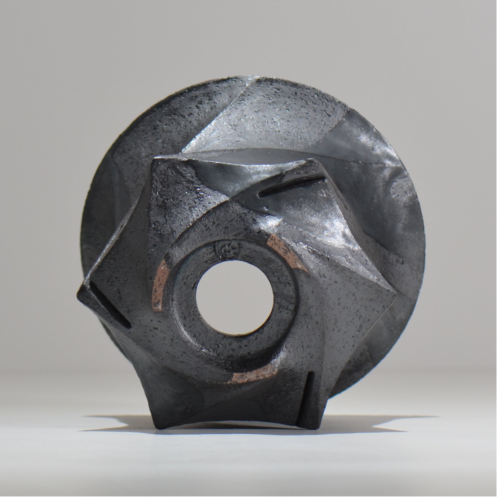 沖誠 /  spiral cylinder 黒釉  / om_ksc02_l / 約φ15.5cm  / 植木鉢