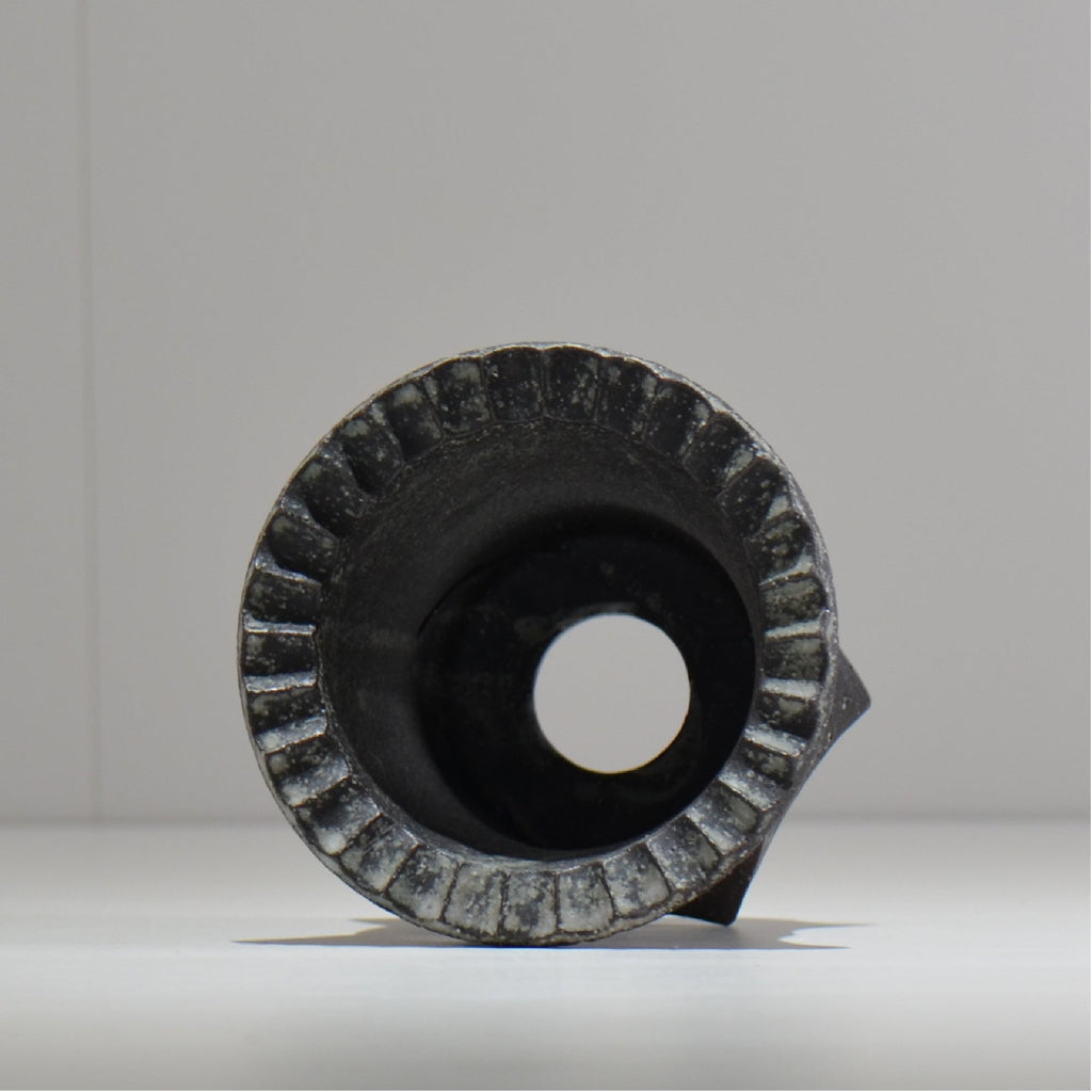 沖誠 / Spiral cylinder 炭化 / om_ssc02_s / 約φ12cm  / 植木鉢