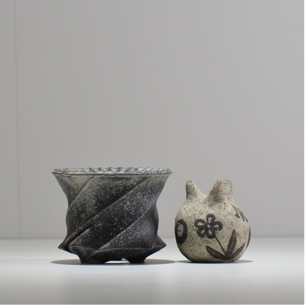 沖誠 / Spiral cylinder 炭化 / om_ssc03_s/ 約φ12cm  / 植木鉢