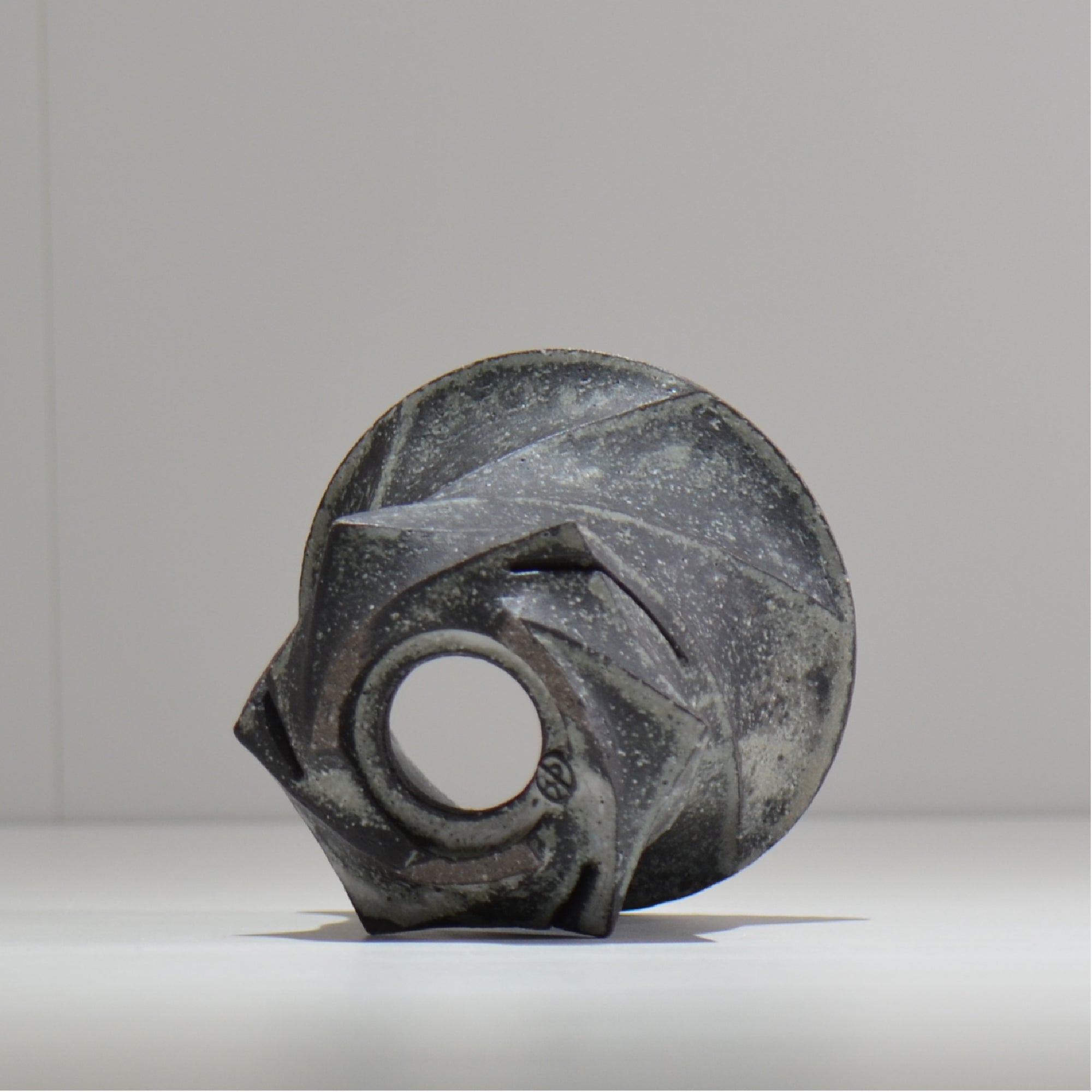 沖誠 / Spiral cylinder 炭化 / om_ssc05_s / 約φ12cm  / 植木鉢