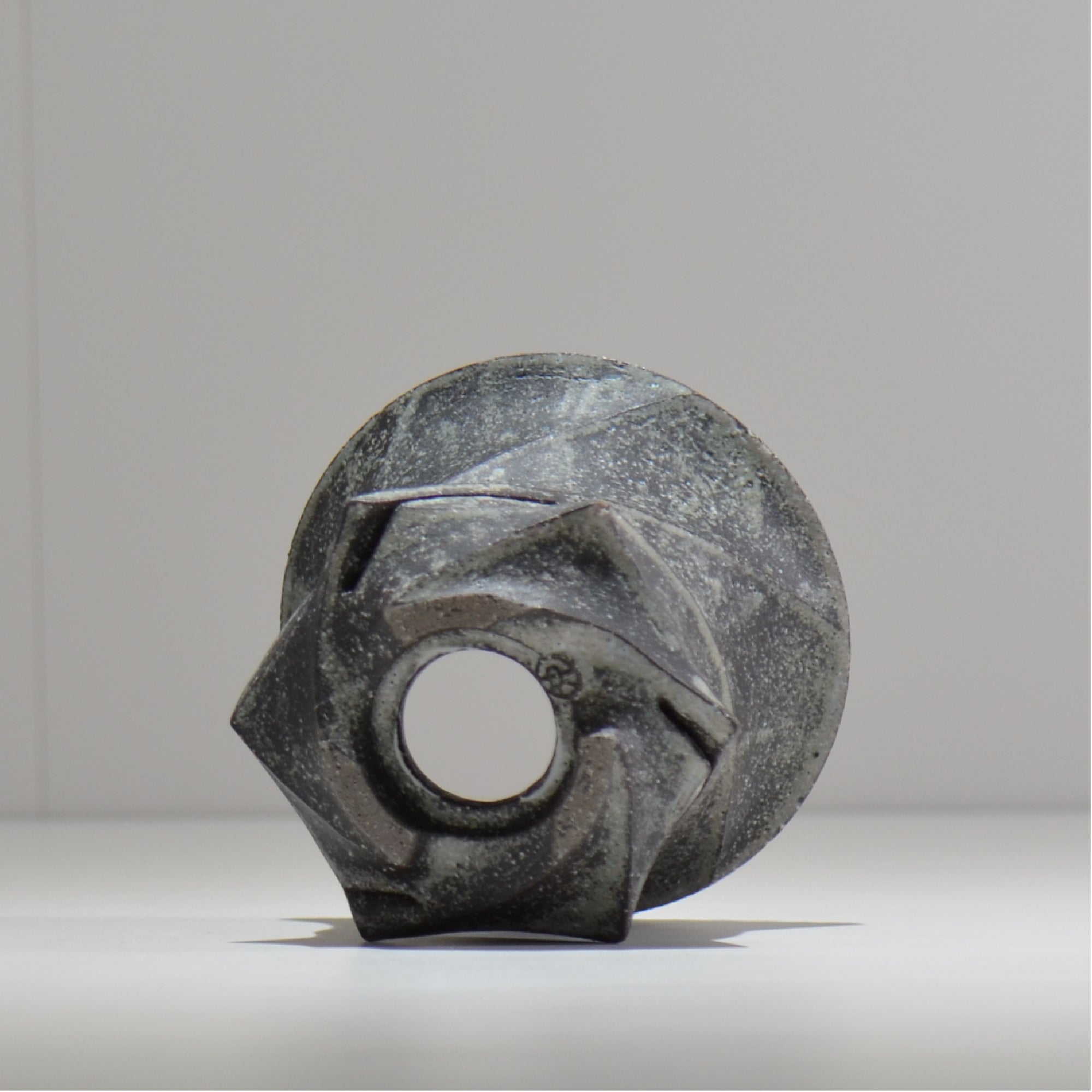 沖誠 / Spiral cylinder 炭化 / om_ssc06_s / 約φ12cm  / 植木鉢