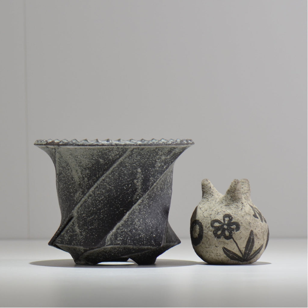 沖誠 / Spiral cylinder  炭化/ om_ssc08_l / 約φ15.5cm  / 植木鉢