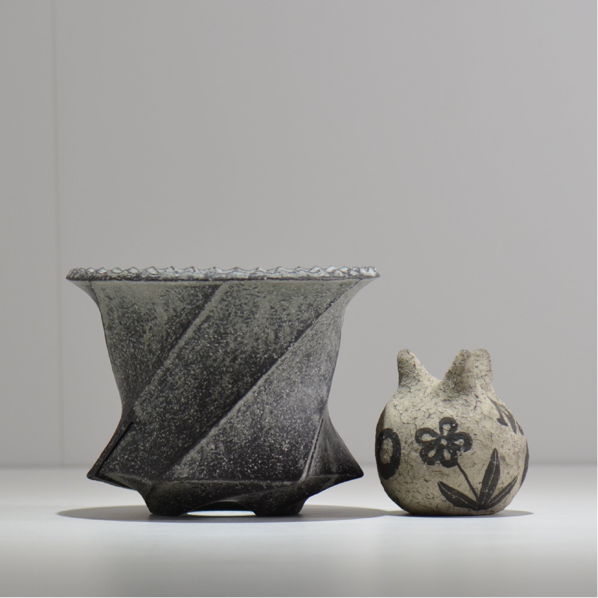 沖誠 / Spiral cylinder 炭化 / om_ssc09_l / 約φ15.5cm  / 植木鉢