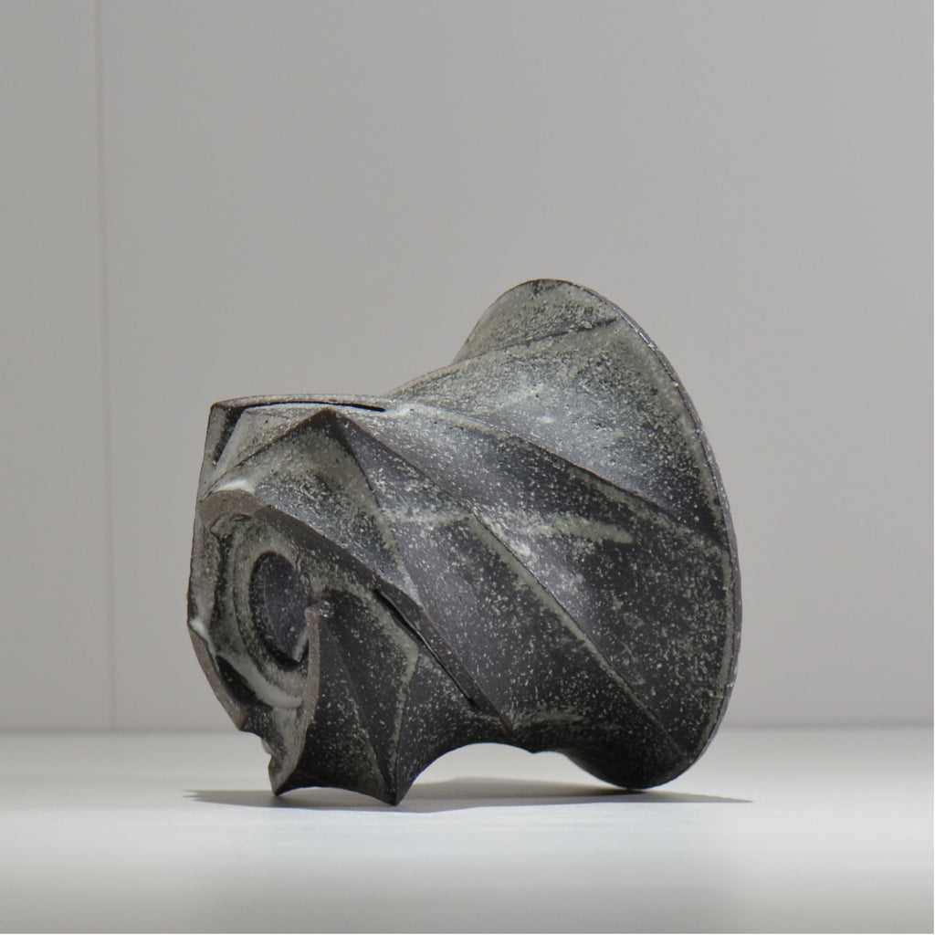 沖誠 / Spiral cylinder 炭化 / om_ssc11_l / 約φ15.3cm  / 植木鉢