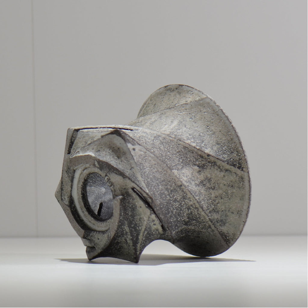 沖誠 / Spiral cylinder 炭化 / om_ssc12_l / 約φ15.5cm  / 植木鉢