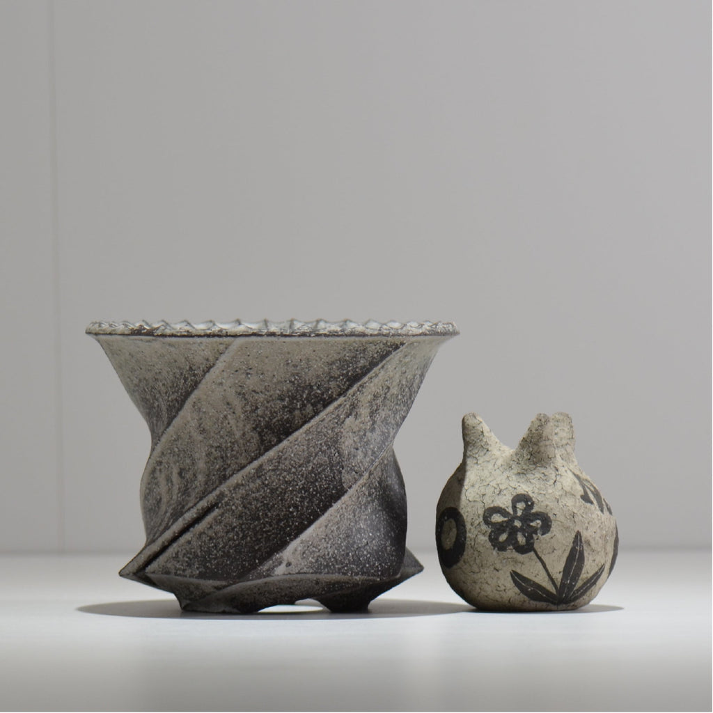 沖誠 / Spiral cylinder 炭化 / om_ssc12_l / 約φ15.5cm  / 植木鉢